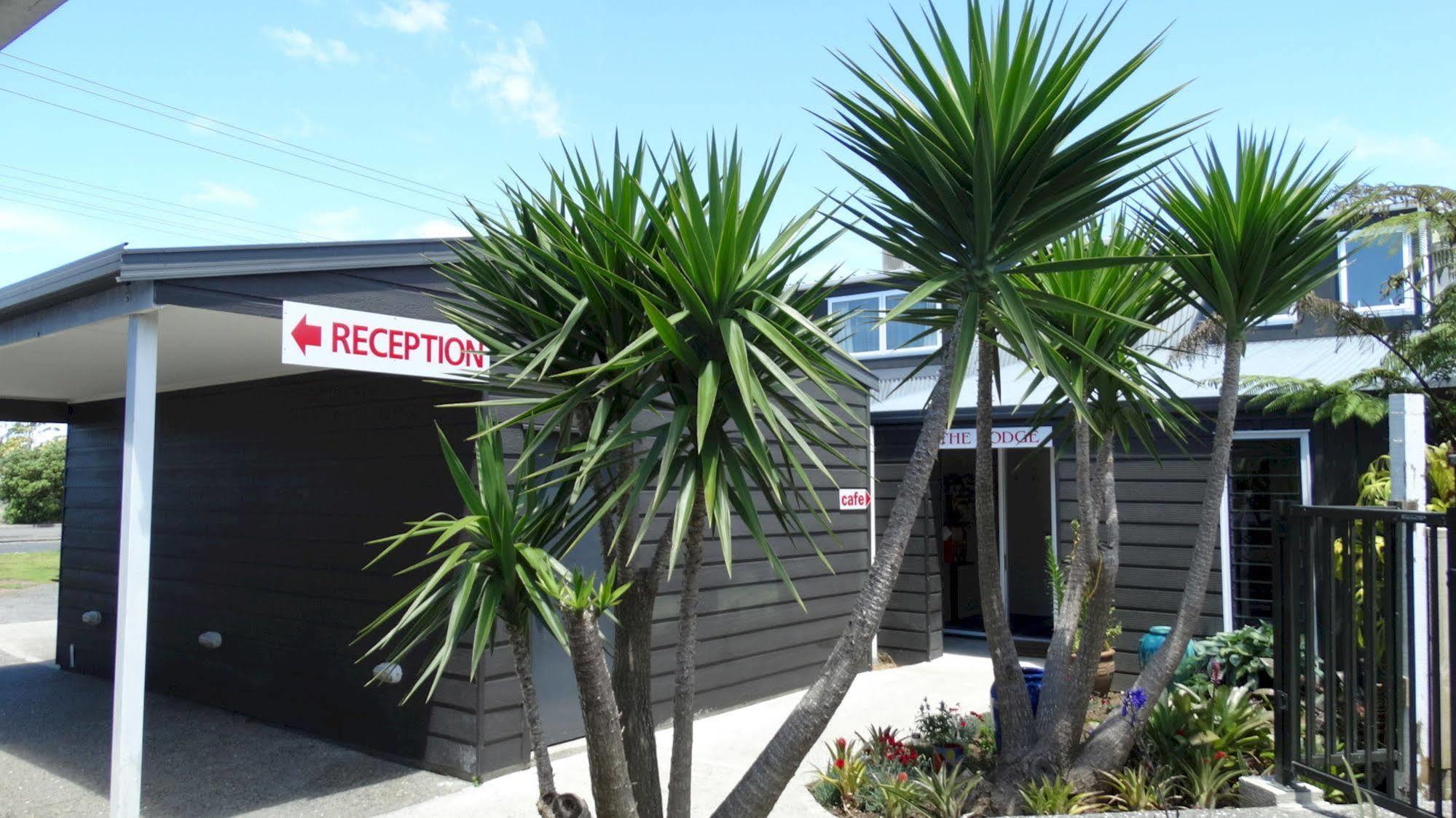 Southpacific Motel Whangamata Exterior foto